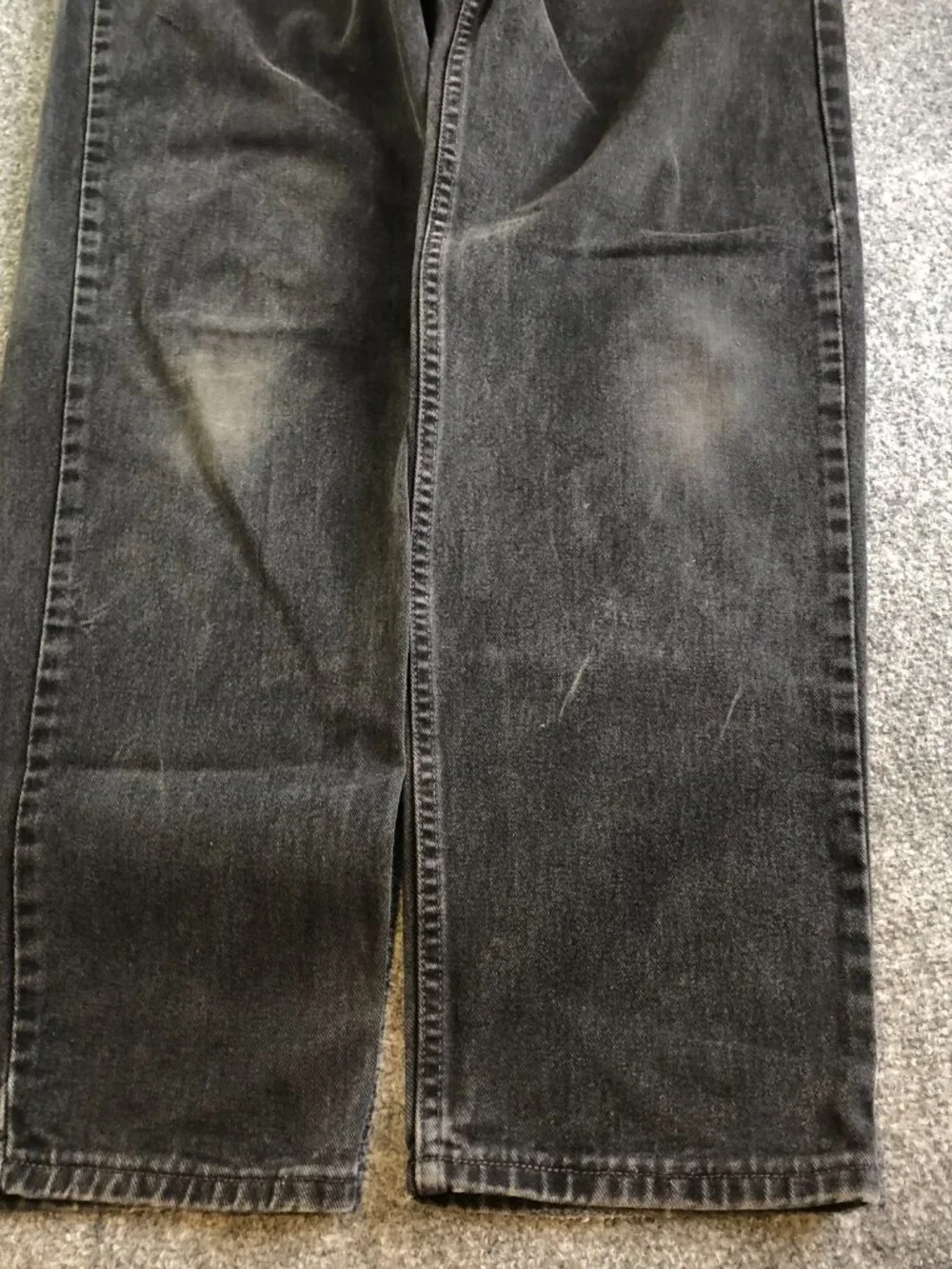 Vintage Levis 550 Jeans Mens 32x32 Faded Black Red Tab Grunge Made USA 2002 Y2K